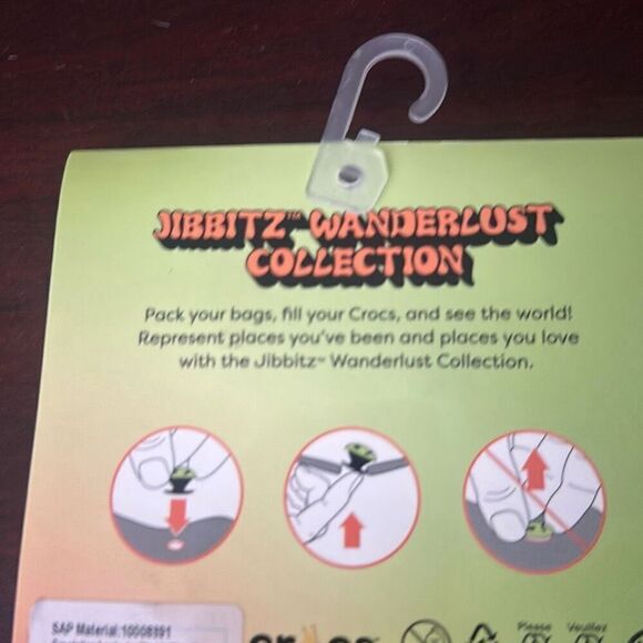 NWT Crocs Multicolor Amsterdam Jibbitz Wanderlust Collection 5-Pack Charms OS - Picture 4 of 5